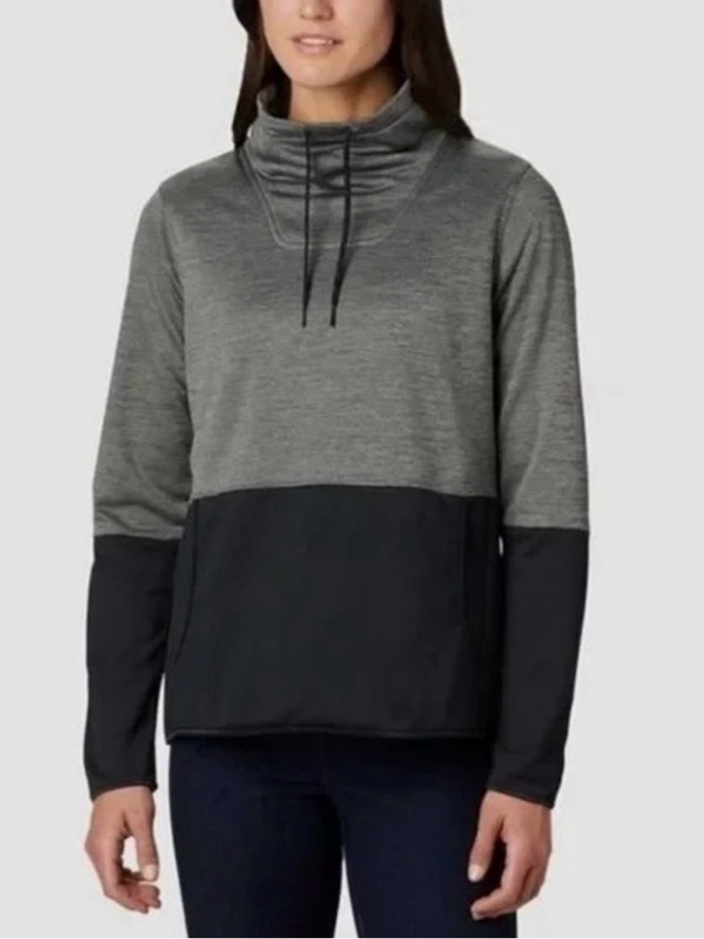 Columbia Rosemont Station women’s Two-Tone Gray/Black Micro Fleece Pullover Sz M